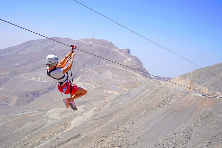Ras al-Khaimah: Jais Sky Tour Zipline Adventure - Reaching the first platform