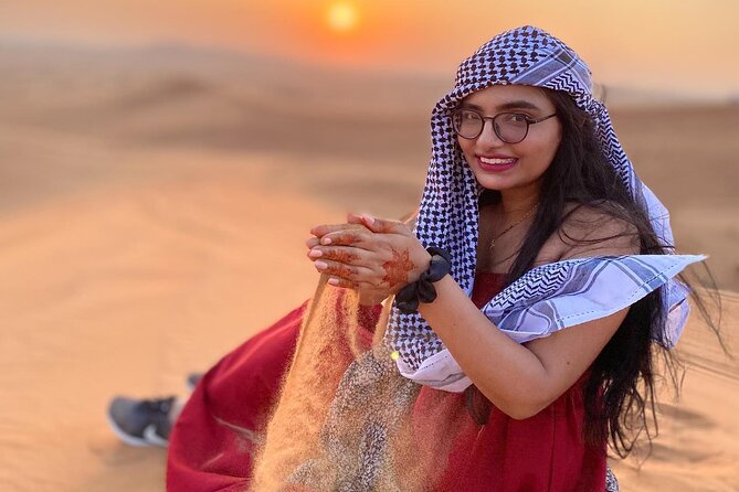 Red Dunes Desert Safari 4x4 Pickup & Drop, Camel Ride BBQ & Shows - How the guides affect the experience