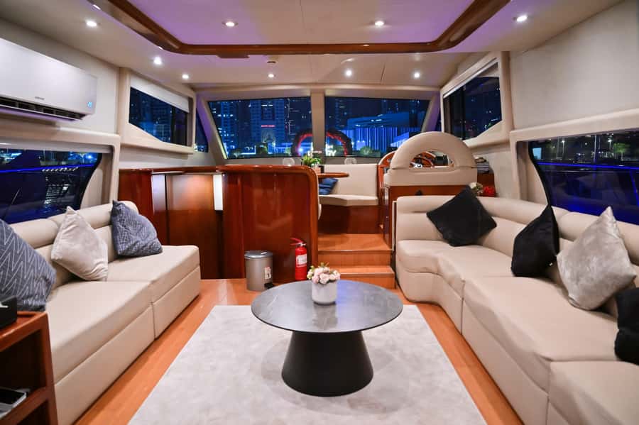 Romantic Dinner on Private Yacht - The romantic table setup