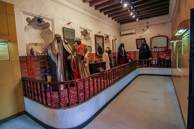 Sharjah City Sightseeing Tour - The Pearl of the Gulf - Souq Al Arsah offers the best sense of the Old Town
