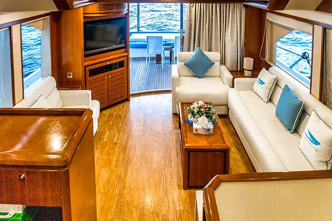 Sunset escape on Bluemoon 64ft from Dubai Marina to Atlantis - Barbecue, jet skis, and other extras