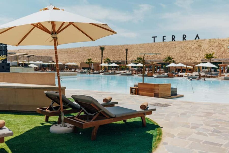 Terra Solis: Unwind and Re-Energize by the Pool - Choosing a sunlounger, bed, or cabana