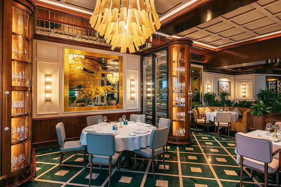 The View Fast Track with an Italian Lunch at Signor Sassi - From Lake Como Style to the Palm Tower