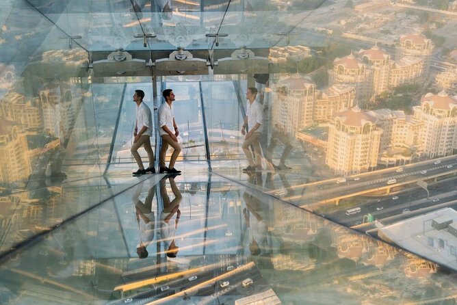 Top of Burj Khalifa & Sky Views Dubai Tour with Transfers - Who should choose this experience